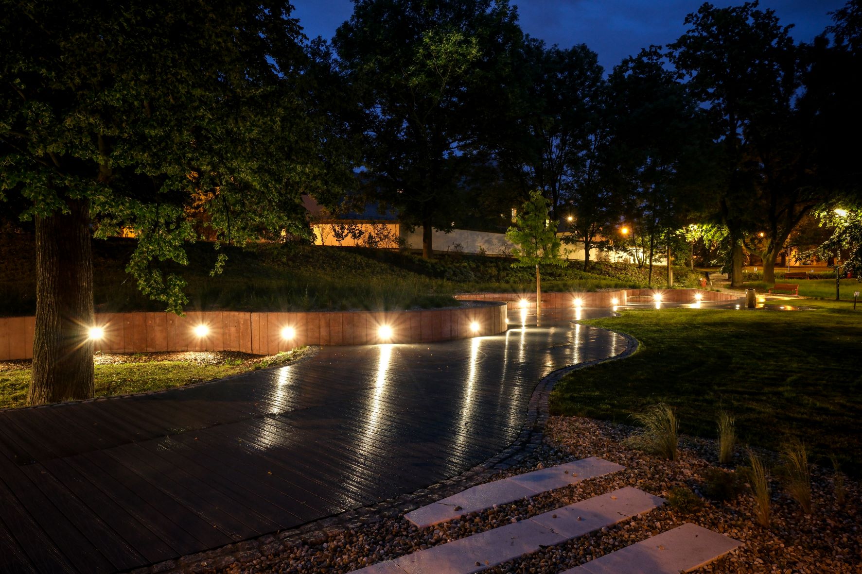 Zrevitalizovaný park u Zámku Zábřeh. Foto: Adolf Horsinka